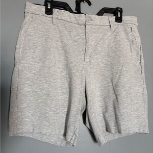 Mizzen+Main Light Gray Flat Front Shorts